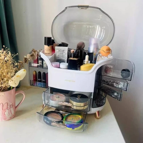 منظم المكياج الفاخر – القطعة التي ستُحوّل روتين جمالكِ إلى تجربة ملكية!