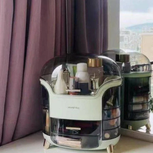 منظم المكياج الفاخر – القطعة التي ستُحوّل روتين جمالكِ إلى تجربة ملكية!