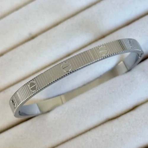 أسورة "كارتير" الجديدة (5a0l0y0s#a)