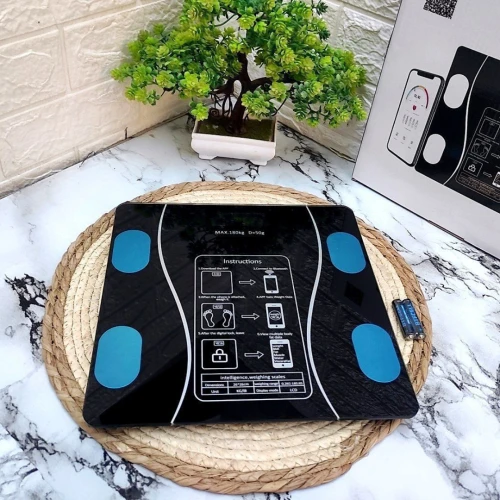 ميزان ديجيتال ذكي 180 كيلو بميزة البلوتوث - لمتابعة وزنك ولياقتك عبر الموبايل